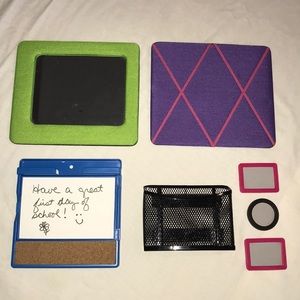 Set of magnetic locker hangers